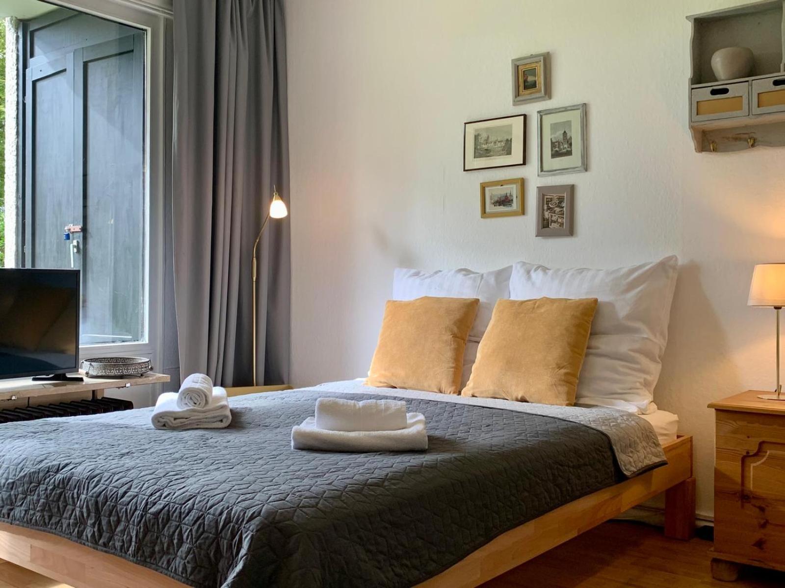 Tt Living Apartment Luebeck I Souterrain Wohnung Mit Terrasse I Naehe Hbf I Kostenlos Parken Exterior foto